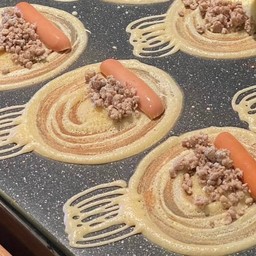 ไส้กรอก + หมูสับ