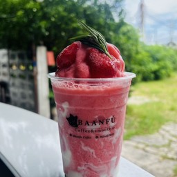 สตอเบอรี่โยเกิร์ต