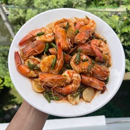 กุ้งผัดพริกขี้หนูสวน