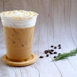 ชอบชา And JustmeOnlyme cafe
