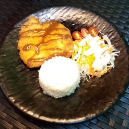 สเต็กไก่ทอด และข้าวหอมมะลิ