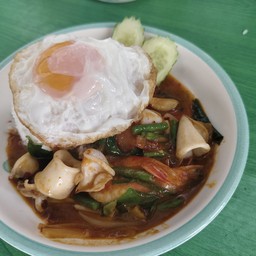 เมนูเครื่องแกงราดข้าว