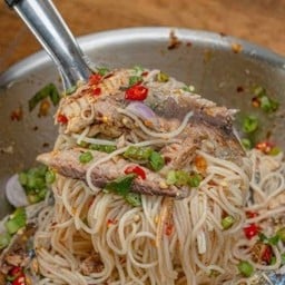 ยำขนมจีนปลาทู