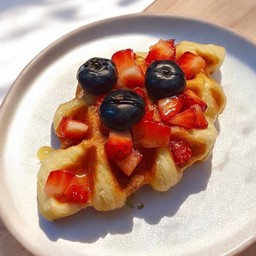 น้ำผึ้ง มิกซ์เบอร์รี่ ครอฟเฟิล