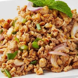 ลาบไก่ราดข้าว