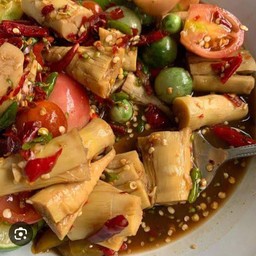 ตำเหลาหน่อไม้