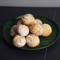Mini choux cream