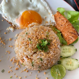 DR21 ข้าวผัดแซลมอน