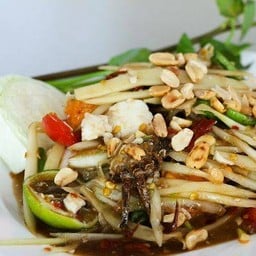ส้มตำปูปลาร้า ใส่กุ้งแห้ง ถั่วลิสง