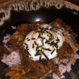BEEFWAY ข้าวหน้าเนื้อ (พรีเมียม)