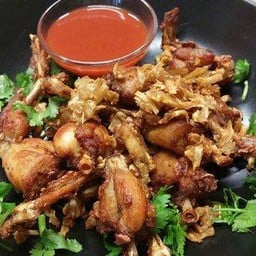 กบทอดกระเทียม