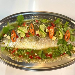 ปลากระพงนึ่งมะนาว