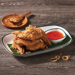 ปีกไก่ทอดตะไคร้ฟู