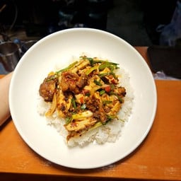 เตี๋ยวเผือก ดำเนินสะดวก สาขา ถนนรัตนาธิเบศร์