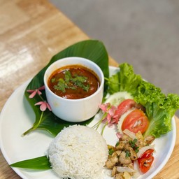 ข้าวต้มยำทะเล+ไก่ทอดระเทียม