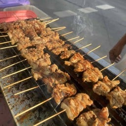 ส้มตำ ยำแซ่บ