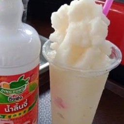 น้ำลิ้นจี่ นมสดเย็น
