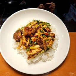 เตี๋ยวเผือก ดำเนินสะดวก สาขา ถนนรัตนาธิเบศร์