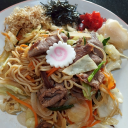 RU12 Beef  yakisoba l ยากิโซบะเนื้อ