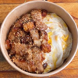 อีกี้-กะเพราไข่ข้น ในรู