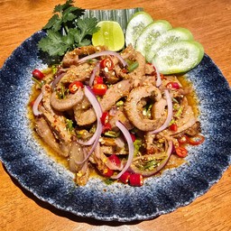 น้ำตกคอหมูย่าง