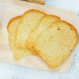 ขนมปังเนยนม 4แผ่น