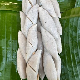 ลูกชิ้นย่าง  ตลาดปั้มบางจาก อ่อนนุช17 อ่อนนุช17แยก14 ตลาดปั้มบางจาก ร้านอยู่ตรงข้ามกับร้านไก่ย่าง