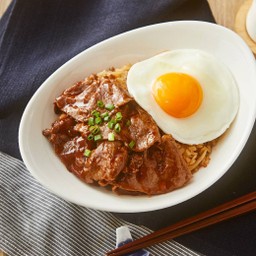 ข้าวผัดเนื้อออสเตรเลียซอสบาร์บีคิว