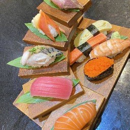 ST02 Sushi Set ซูชิ 9 คำ