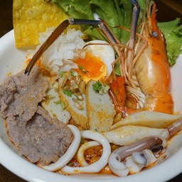 ก๋วยเตี๋ยวต้มยำน้ำข้นหมูทะเล