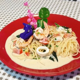 พาสต้าต้มข่าทะเล