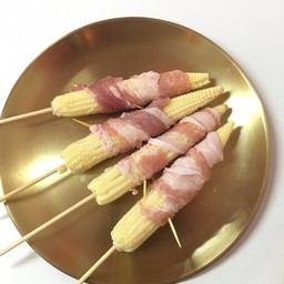 สามชั้นพันข้าวโพดอ่อน