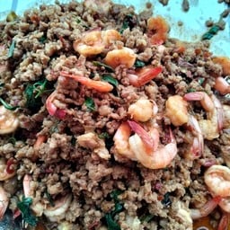 กระเพรานายเก่ง ข้าวแกง ข้าวเหนียวหมูปิ้งสูตรโบราณ
