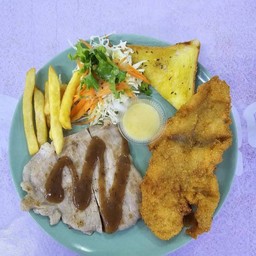 สเต็กหมู + สเต็กปลา