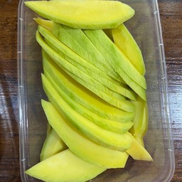 มะม่วงพร้อมทาน+พริกเกลือ