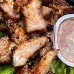 อาหารตามสั่ง ครัวชายเขา