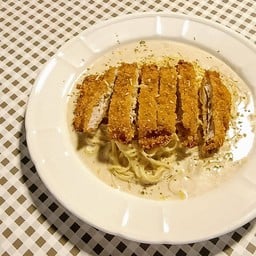 เพสโต้เปลือกเลมอนท็อปปิ้งหมูทอดทงคัตสึ