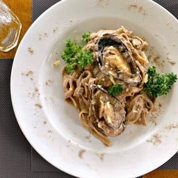 พาสต้าครีมเห็ดหอยทะเล