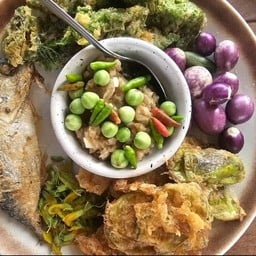 บ้านเพลินวิว