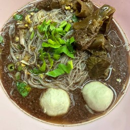 เกาเหลาหมูตุ๋นพิเศษ