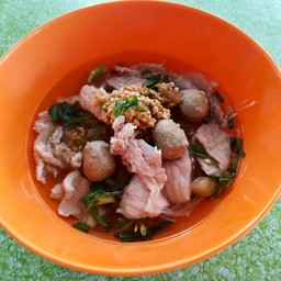 ก๋วยเตี๋ยวหมู ธรรมดา