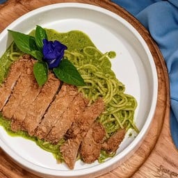 เพสโต้ หมูทอดทงคัตสึ