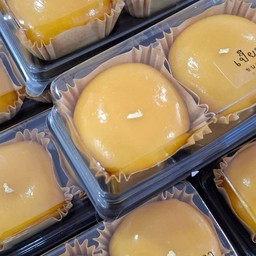 เปี้ยะลาวาไข่เค็ม