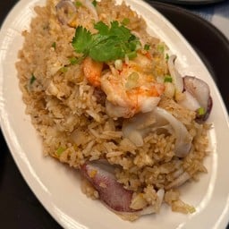 ข้าวผัดทะเล (s)