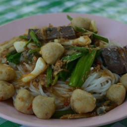 หนิงข้าวปุ้นซาวบีบสด - หน้า รพ.ศูนย์ขอนแก่น