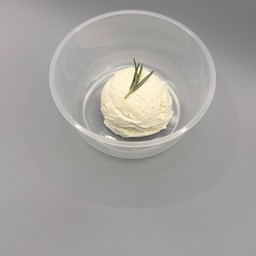 กรีกโยเกิร์ต น้ำผึ้ง แถมฟรี แครกเกอร์