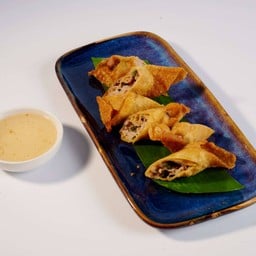 เกี๊ยวห่อลาบคั่ว