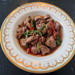 กระเพาตับไก่ชิ้น เป็นกับข้าว