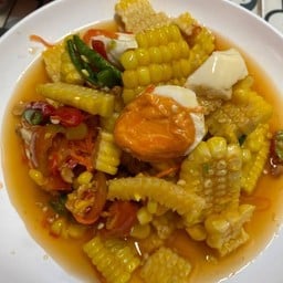 ตำข้าวโพดไข่เค็ม