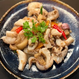 หมึกผัดกะปิ กากหมู